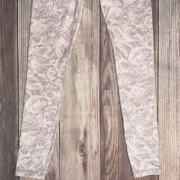 Athleta Elation Textured Tight Frosted Floral Velvety PINK Pastel XS Leggings - Picture 3 of 11